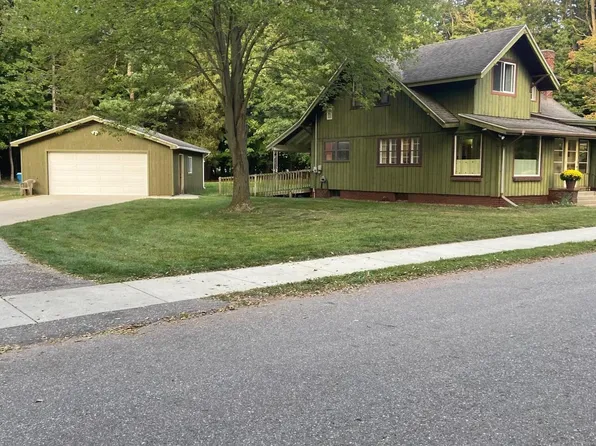 200 Riverside Dr, Allegan, MI 49010