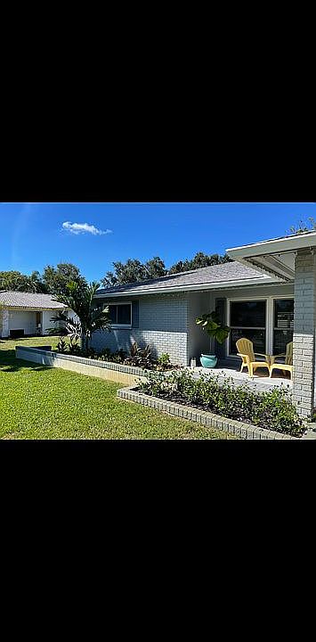 2nd image of 2563 Bramblewood Dr E