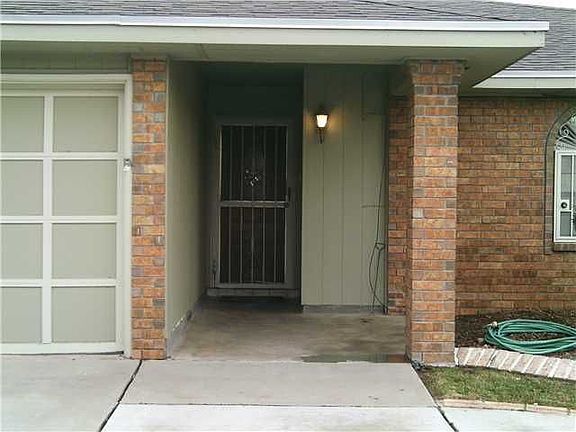 2nd image of 11708 Sierra Morena Dr