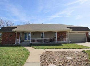 206 E Wayne Ave, Salina, KS 67401