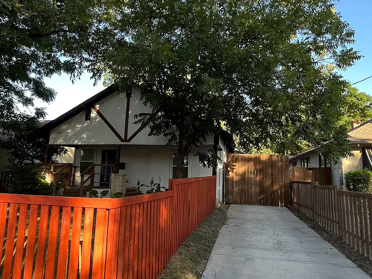 4938 Garland Ave — Photo 23