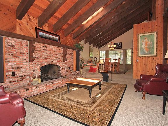 2nd image of 394 Nothern Cross Dr