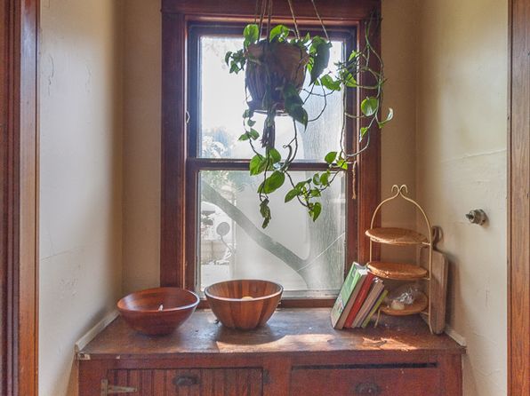 1233 Elizabeth St APT 2