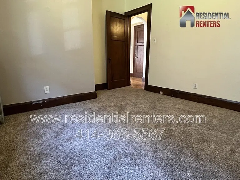 3047 S Howell Ave #3 — Photo 6