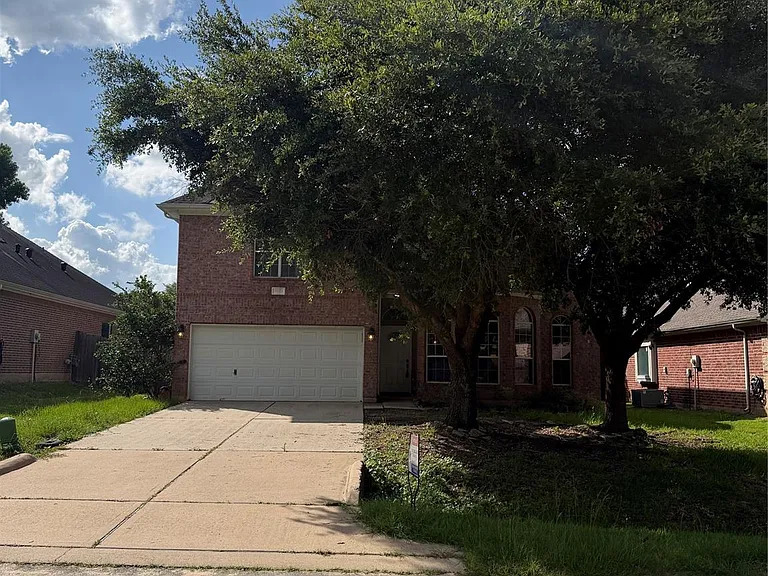 9210 Hidden Lake Cir E — Photo 4