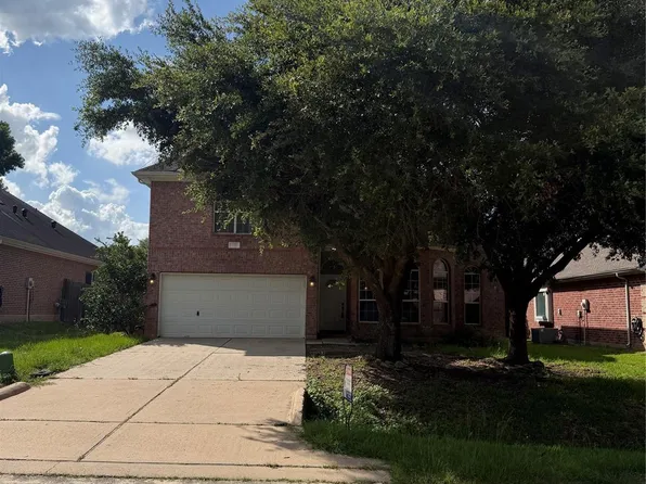9210 Hidden Lake Cir E, Magnolia, TX 77354