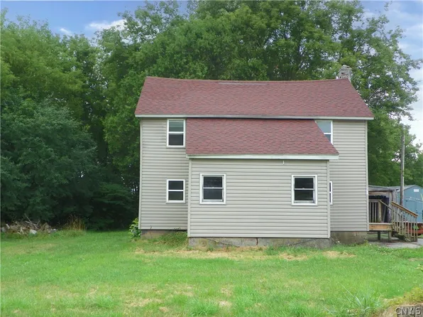 231 Palmer St, Watertown, NY 13601
