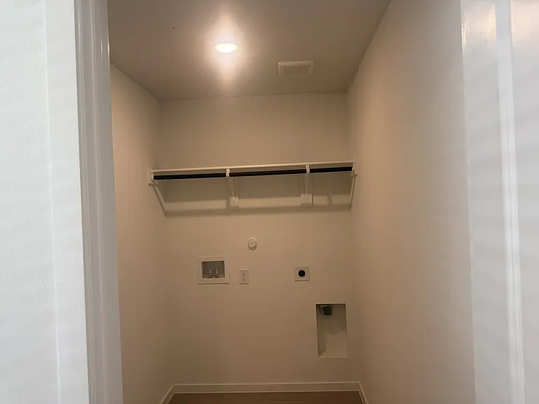 2069 Belgian Dr — Photo 18