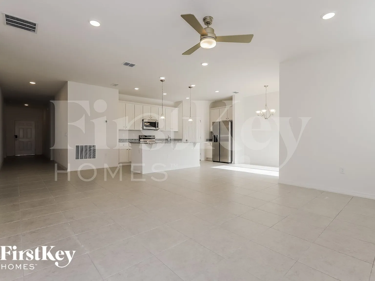 4 bed, 2.0 bath, 1839 sqft, $2,040 — Photo 4