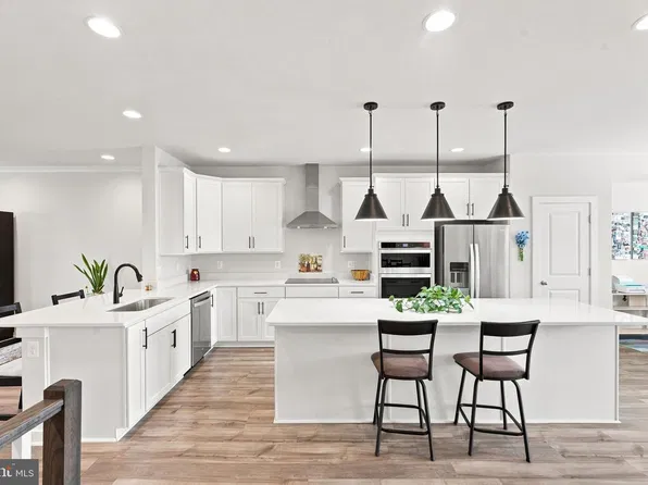 43731 Hay Rd, Ashburn, VA 20147