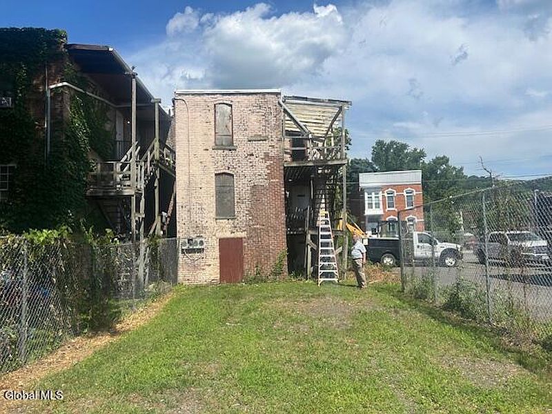 3rd image of 785 River Street