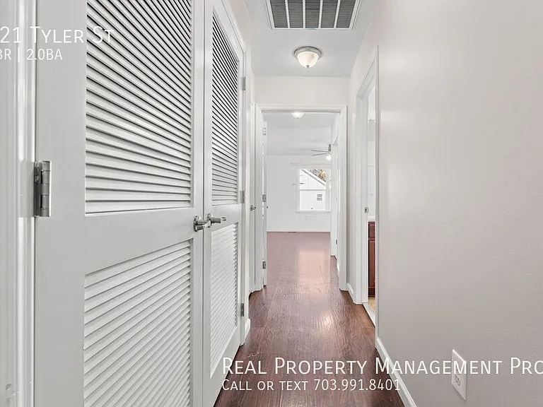 321 Tyler St — Photo 12