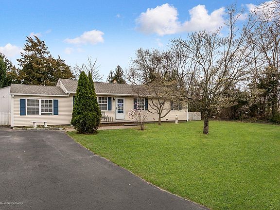 2nd image of 8 Michele Dr