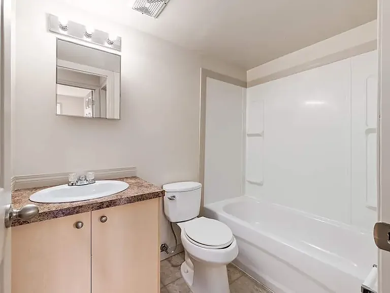 1011 Cassils Rd W #203 — Photo 7