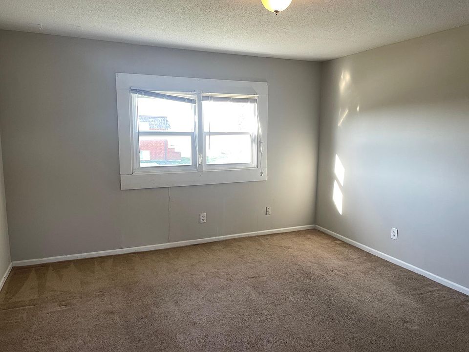 225 Shari Dr, Peculiar, MO 64078 Zillow