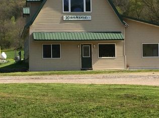 598 E Kickapoo St, Readstown, WI 54652