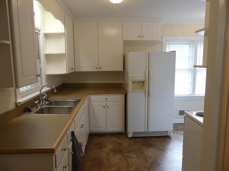 2nd image of 708 S Madison Ave
