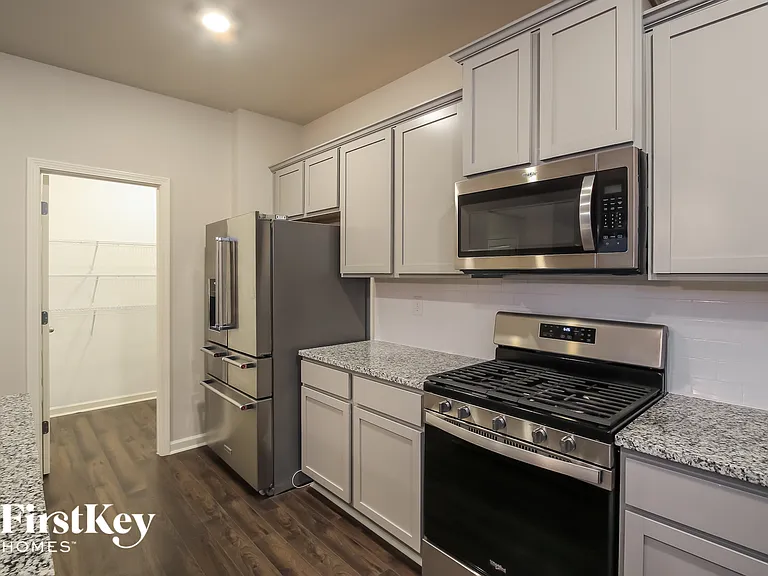 3282 Hawthorn Farm Blvd — Photo 6