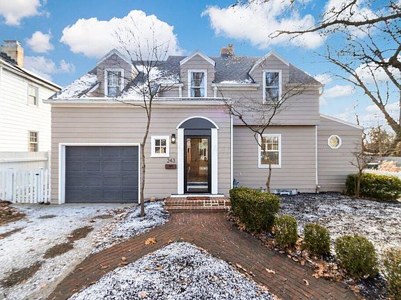 2nd image of 243 E Schreyer Pl