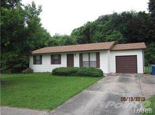 10734 Saint Michaels Terrace Ct, Saint Ann, MO