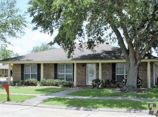 214 S Moss Dr, Houma, LA 70360