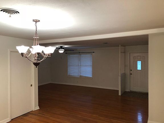 3rd image of 346 Langton Dr