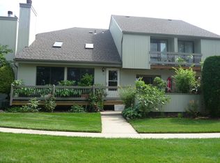 27 Sherborne St, Somerset, NJ 08873