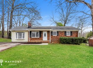 109 Rocking Chair Ln, Spartanburg, SC 29307