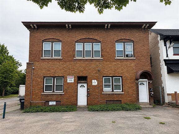 2nd image of 1052-1056 Dewey Ave