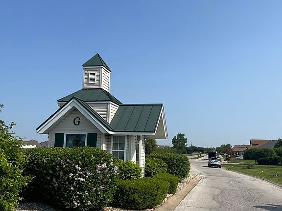 2nd image of 5250 Sawgrass Ave