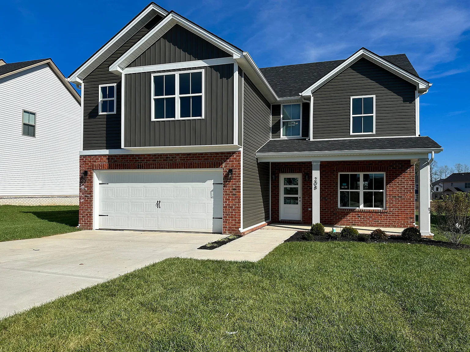 4 bed, 2.5 bath, 2420 sqft, $2,999 — Photo 1