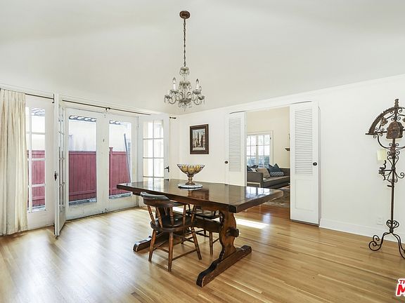 4th image of 322 N Arden Blvd