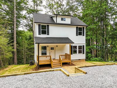 750 Greenbriar Oval Way, Hendersonville, NC, 28739