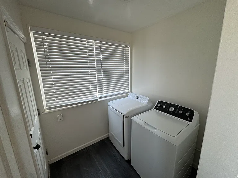 6302 Denny Ave — Photo 6