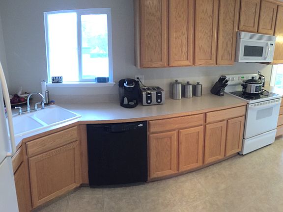 2nd image of 819 Lindon Dr
