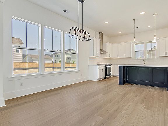 Midtown at Nexton - Givhans Interior Image 4