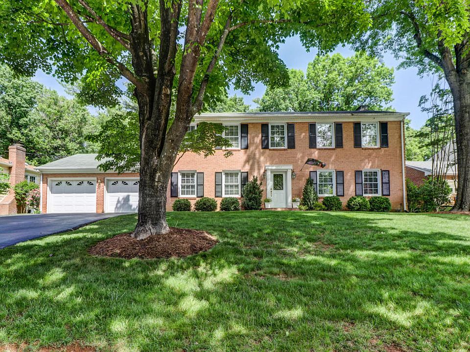 1st image of 5713 Penguin Dr