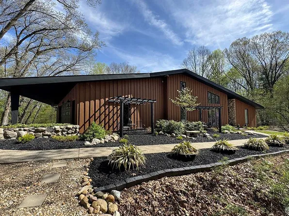 55960 County Road 23, Bristol, IN 46507