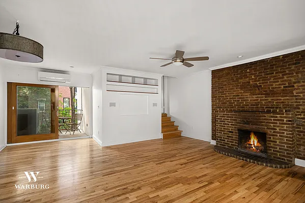 Rented by Warburg | media 10