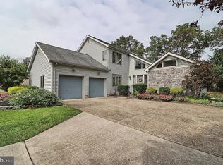 726 Oxford Rd, Lanoka Harbor, NJ 08734