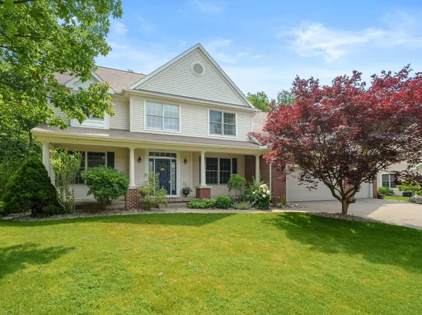 6295 Cullys Trl, Portage, MI 49024