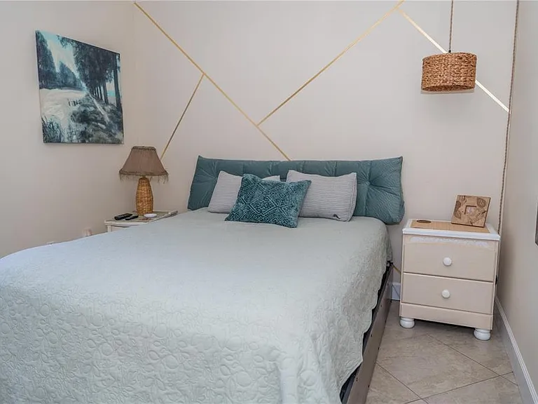 714 Bayhill Ct — Photo 12