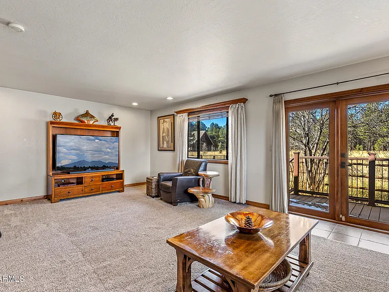 8950 W Antoinette Way — Photo 136
