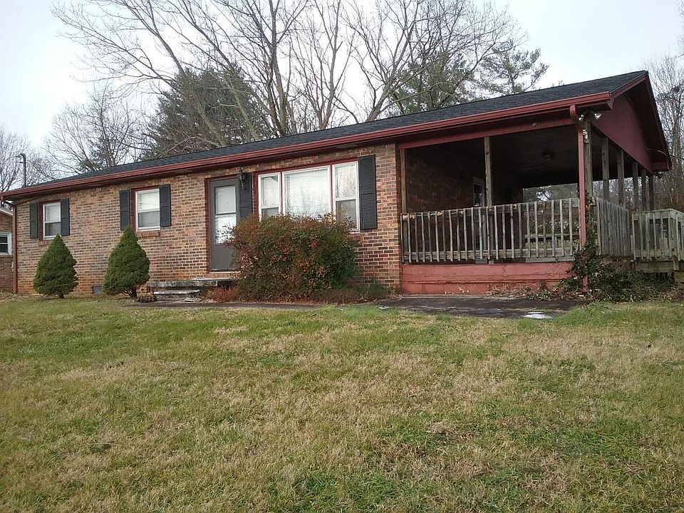 1st image of 310 University Pkwy