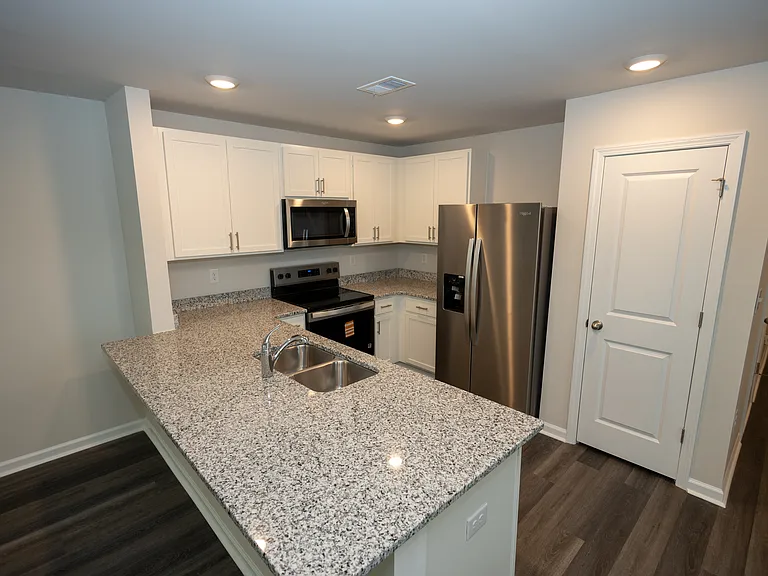 627 Golden Resin Rd — Photo 6