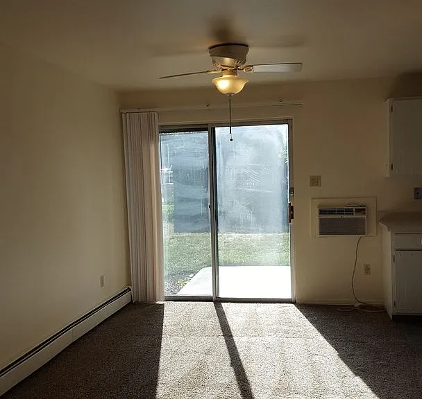2701 Harvard St #D2 — Photo 2
