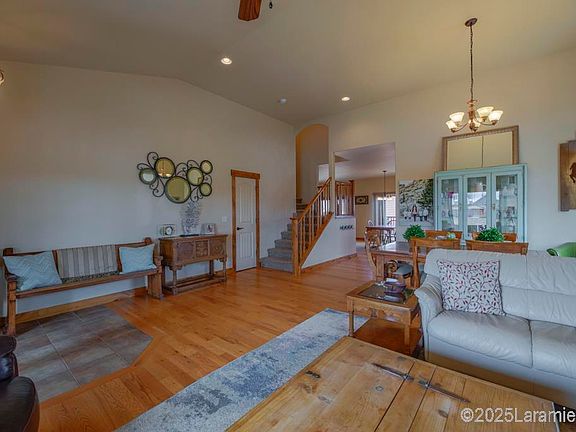 4th image of 2271 Falcon Ct