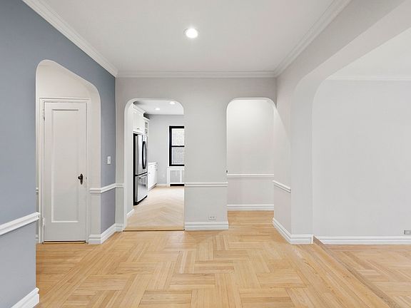 3rd image of 225 E 74th St APT 6P