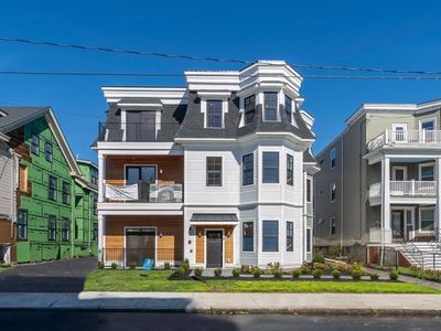 33 Pearl St #3, Dorchester, MA, 02125