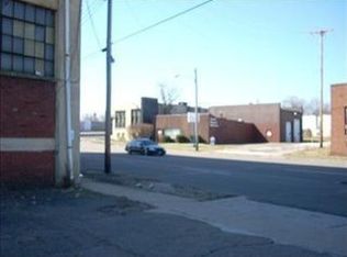1030 S Broadway St, Akron, OH 44311